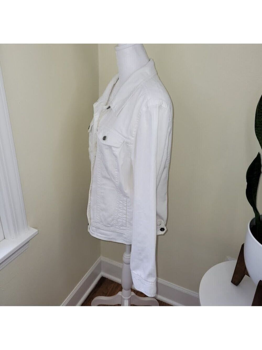 Great Northwest White Jean Jacket Mid Weight Cotton/Spandex Denim Women's SZ M - Picture 2 of 13